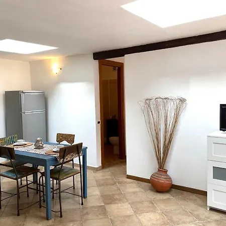 Lägenhet Casetta Indipendente Con Cortile E Parcheggio Rom