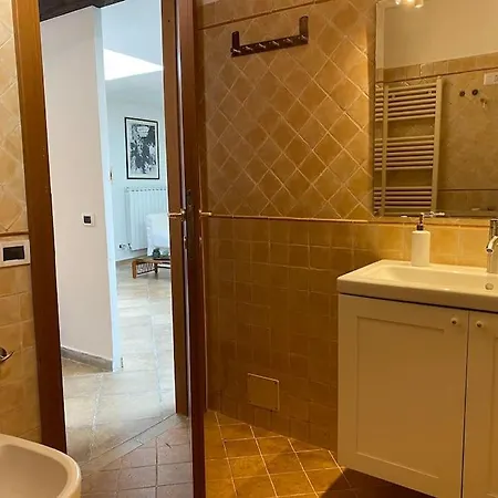 Casetta Indipendente Con Cortile E Parcheggio Apartment *